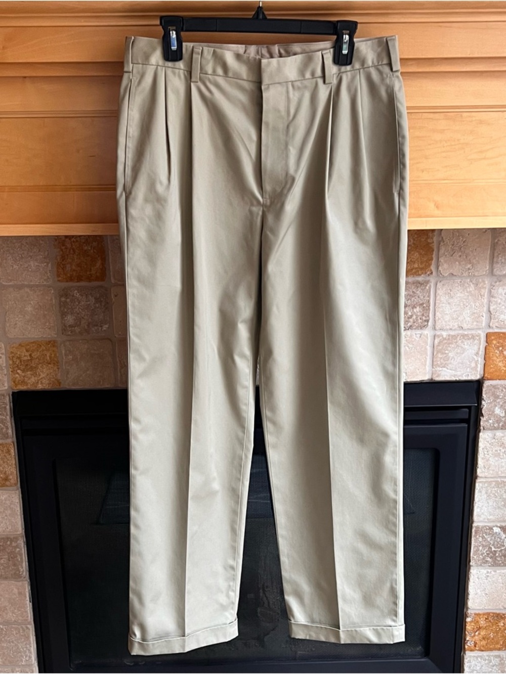 Jos. A. Bank Men's Pleated Chinos in Light Khaki - 34W x 30L